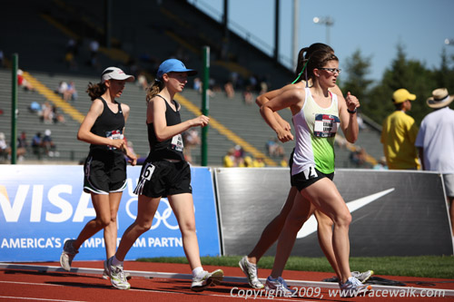 Lead pack at the women's 10K Junior Nationals
