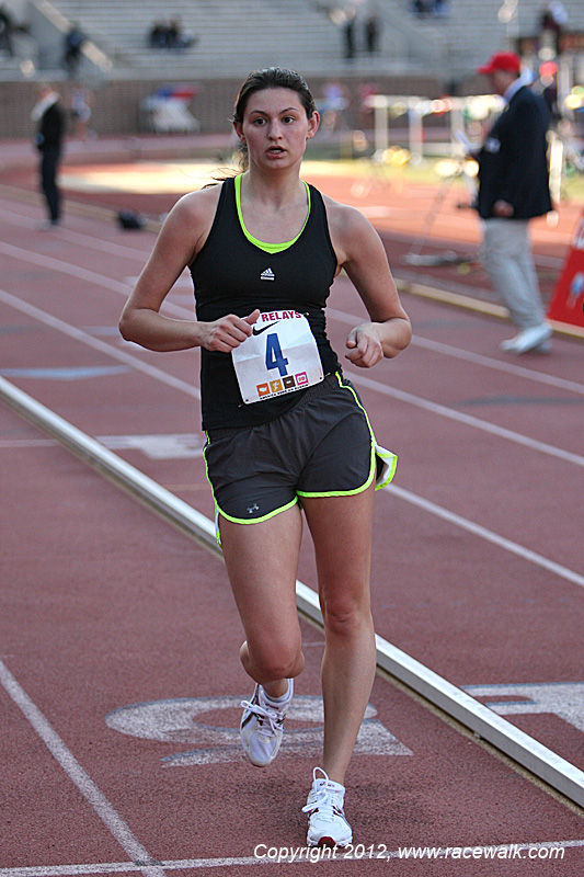 Local favorite Drexel undergrad Lindsay Herman finishing 9th in 27:33